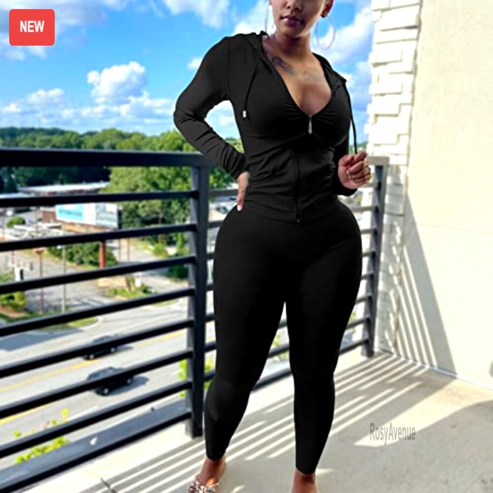 Large Polyester Blend Jogger Set With Zipper Hood… - image 4